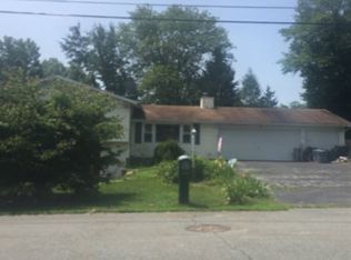28 Woodland Ave, Hamburg, NJ 07419