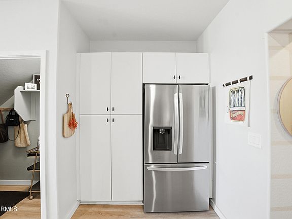 5th image of 2282 E HIDALGO Avenue
