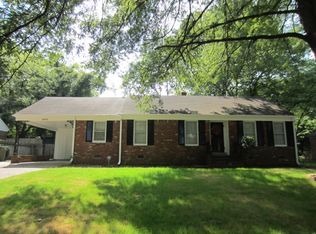 4045 Spiegel Dr, Memphis, TN 38116