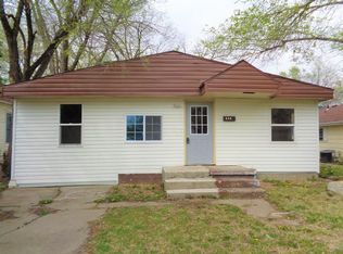 634 W 11th St, Junction City, KS 66441