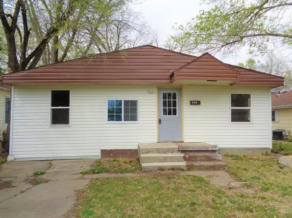 634 W 11th St, Junction City, KS 66441