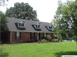 892 6th Ave NE, Arab, AL 35016