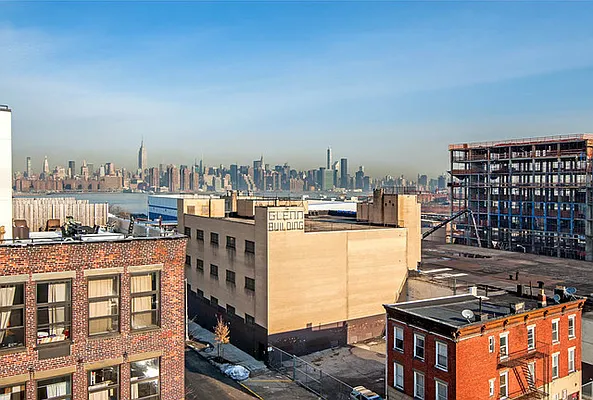 Rented by Compass | media 18