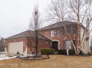 16318 Shawnee Dr, Lockport, IL 60441
