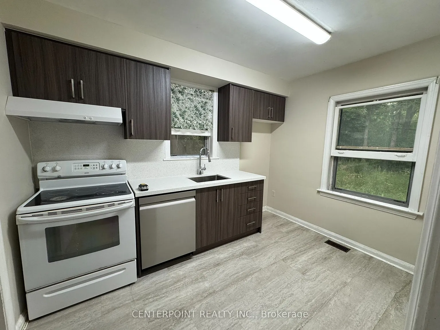3 bed, $3,300 — Photo 2