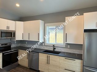 830 NW 12th St #2, Bend, OR 97703