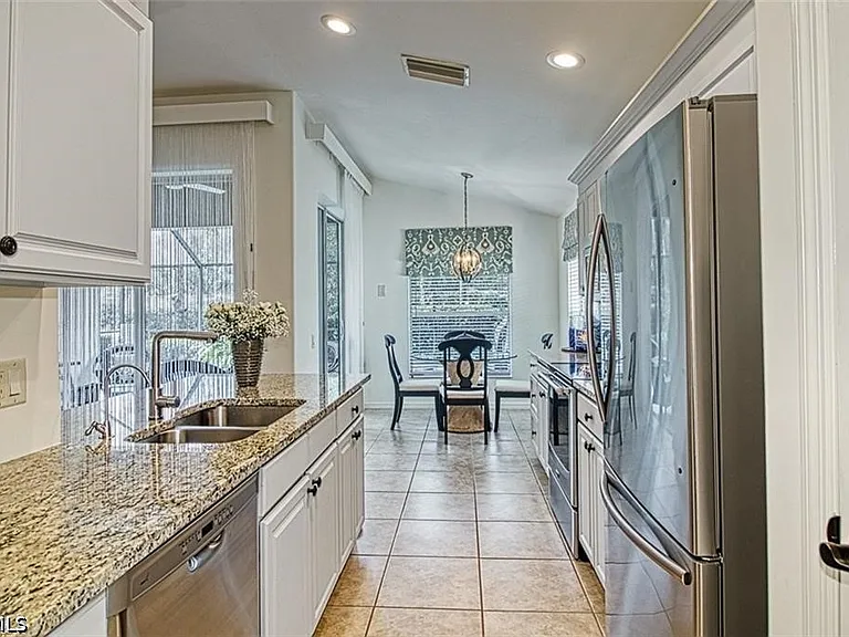 10072 Oakhurst Way — Photo 7