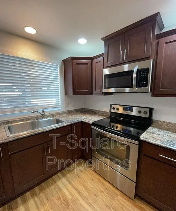 20407 28th Ave W #1