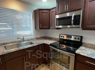 20407 28th Ave W #1, Lynnwood, WA 98036