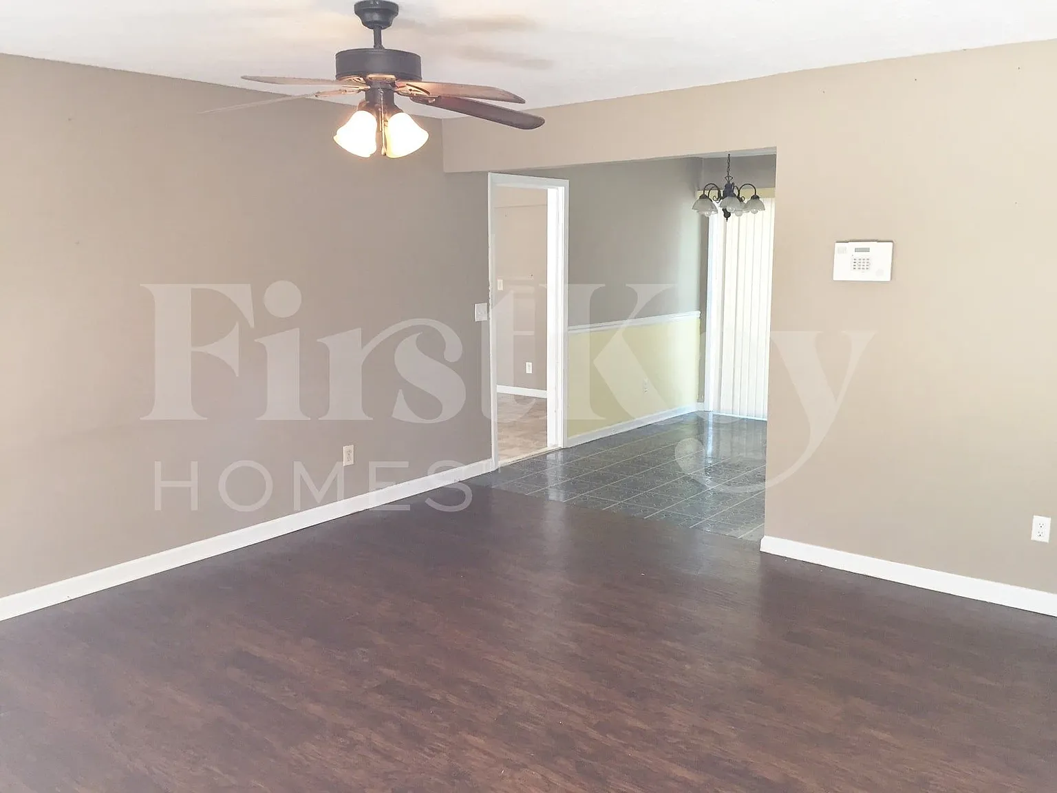 4 bed, 2.0 bath, 2100 sqft, $1,650 — Photo 4