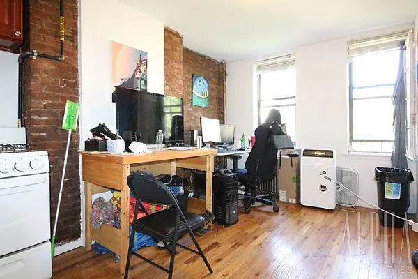 Rented by Alpha Properties NYC I LLC | media 6