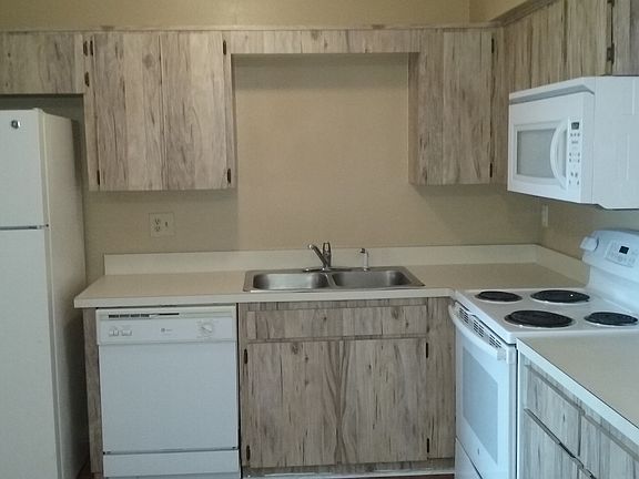 2nd image of 11909 Cypress Crest Cir
