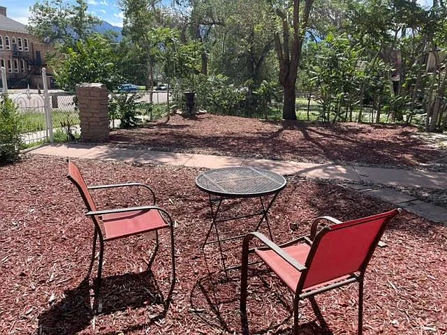 926 E Moreno Ave — Photo 10
