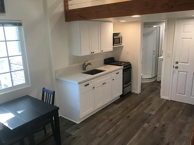 5810 Lauretta St #B — Photo 6