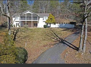 5125 Summer Wood Ln, Young Harris, GA 30582