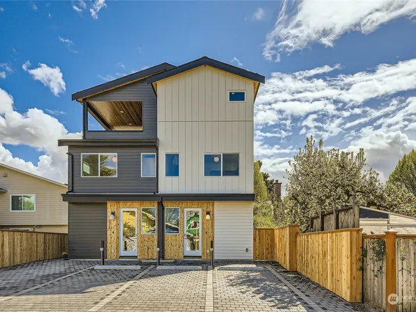 732 N 67th Street, Seattle, WA 98103