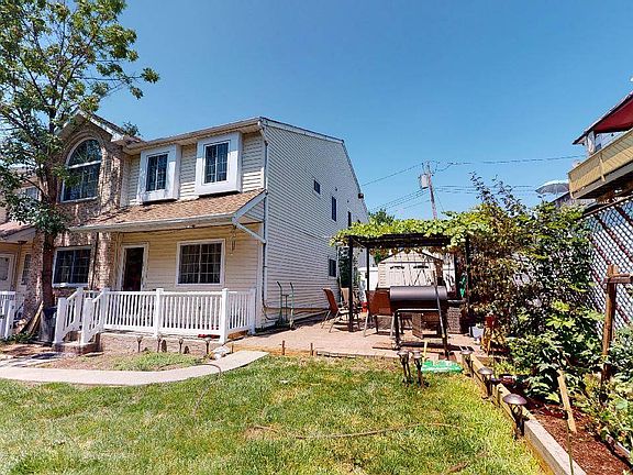 2nd image of 2A Dreyer Ave #A