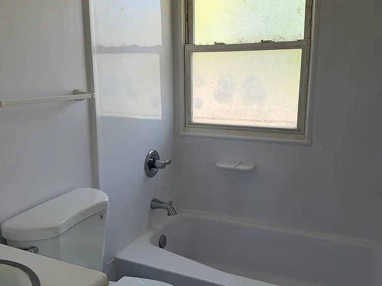 202 S Shore Dr #A — Photo 15