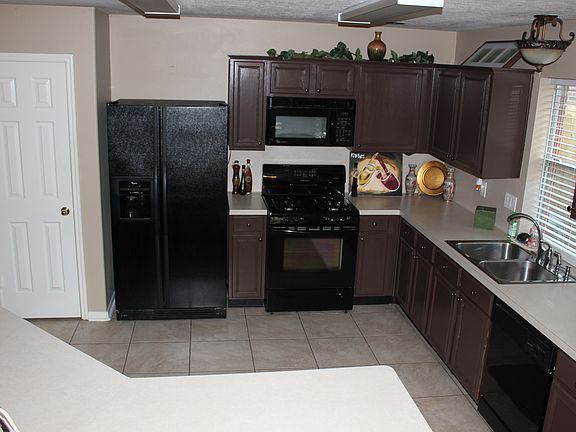 5th image of 11315 Walnut Meadow Dr