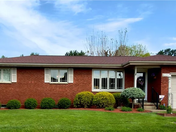 4402 Whited Dr, Vienna, WV 26105