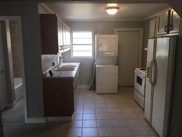 693 Tyner St #A — Photo 5