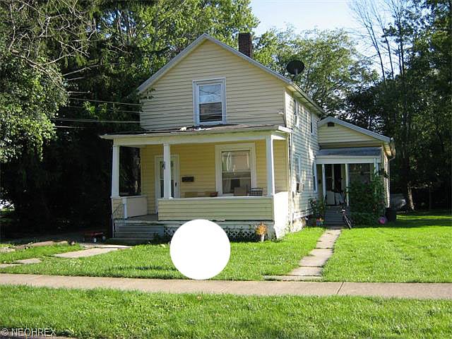 1st image of 125 Groveland St