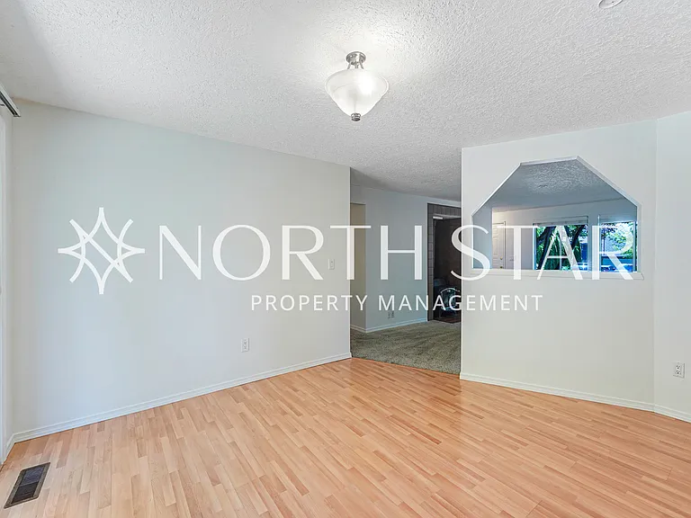 6269 SW Southwood Dr — Photo 13