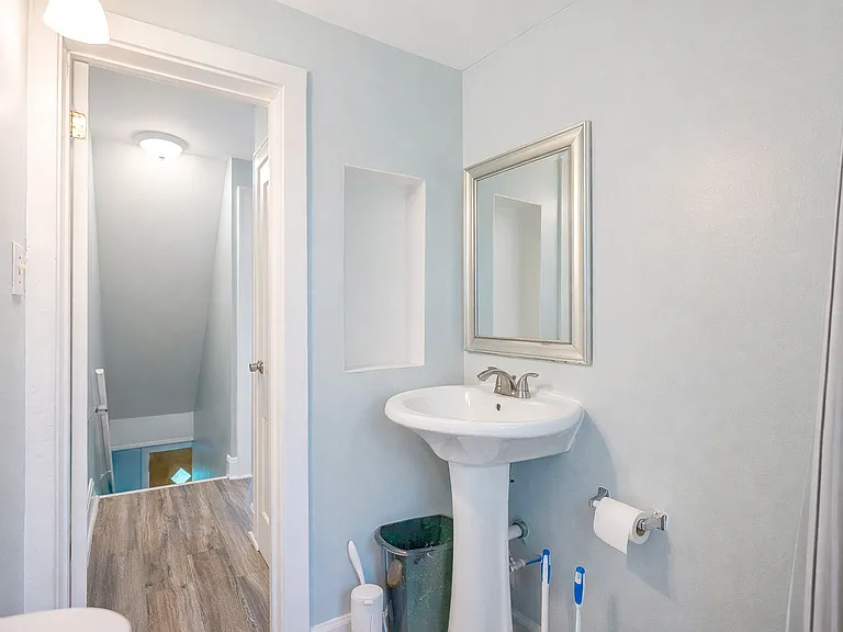 2745 Enslin St — Photo 19