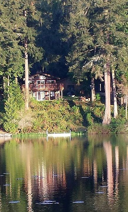 1st image of 13805 Twin Lakes Dr E