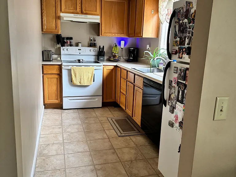 23 Pinehurst Ave #1 — Photo 3