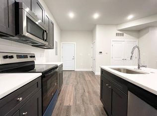 1229 N Franklin St #D, Philadelphia, PA 19122