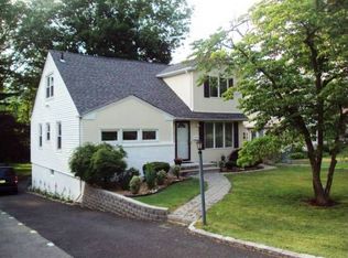 369 Saint Cloud Ave, West Orange, NJ 07052