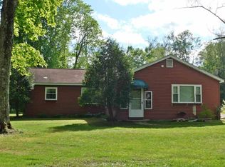7726 Lake St, Alanson, MI 49706