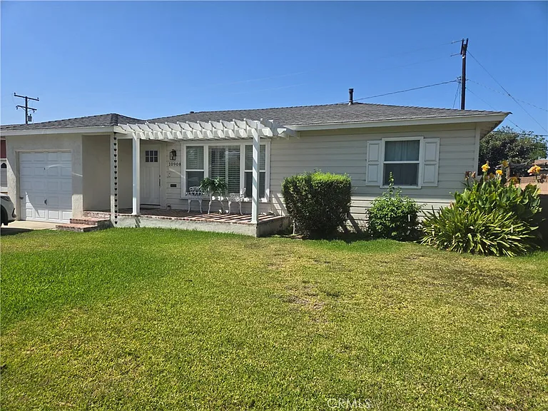 10908 Winchell St — Photo 2