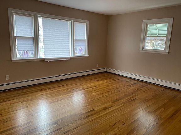 3rd image of 0 Grand St