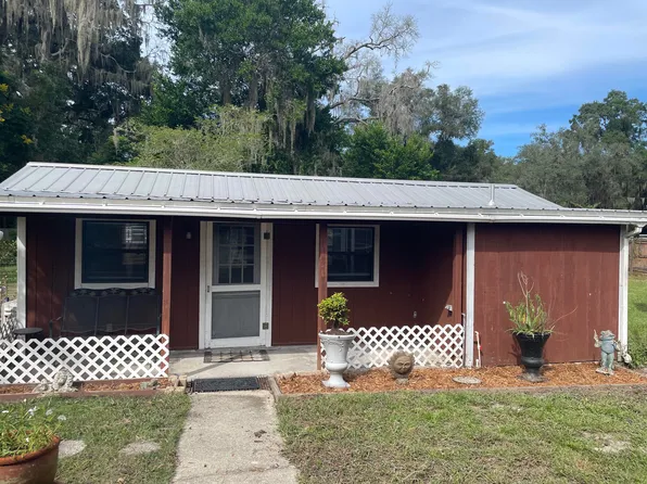 2220 Westover Dr, Palatka, FL 32177