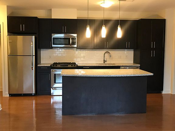 5th image of 1919 N Veitch St APT 106