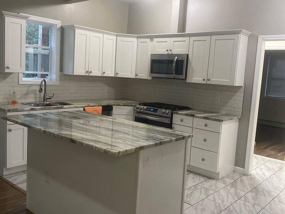 2nd image of 116 E Haverhill St #1