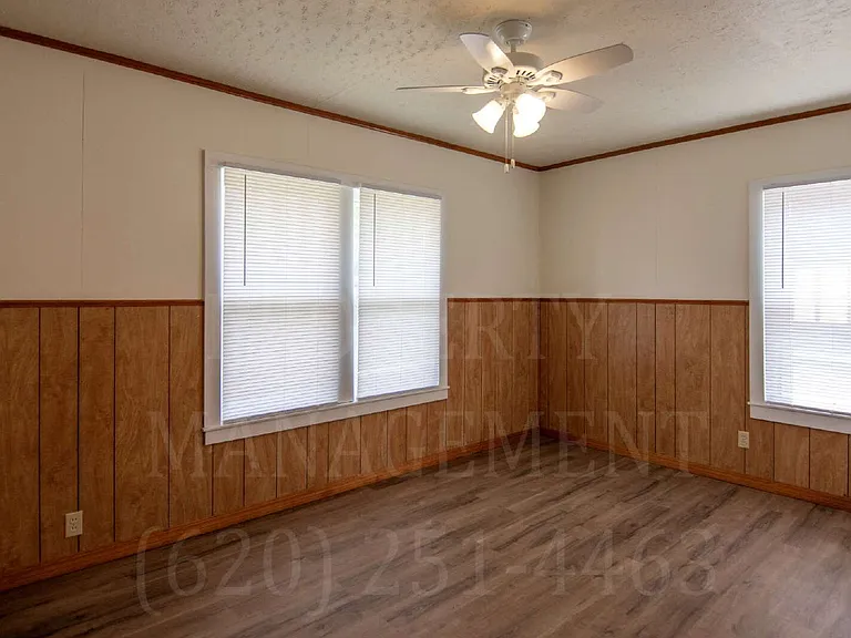 1318 W 6th St — Photo 18