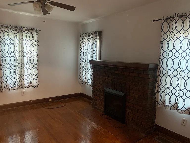 159 Erskine Ave — Photo 6