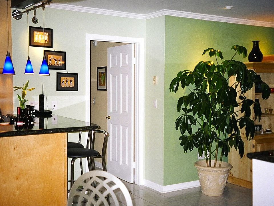 2nd image of 8640 Gulana Ave Unit J2007