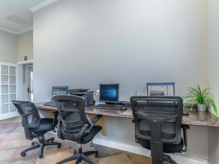 Malabar Cove Apartments — Photo 12