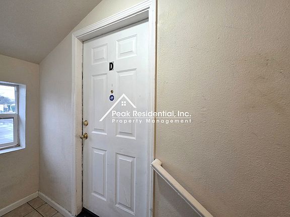 4th image of 712 20th St APT D