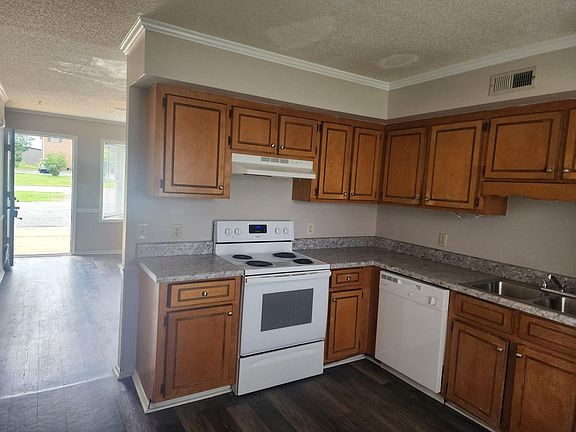 2nd image of 116 New Prospect Church Rd APT C