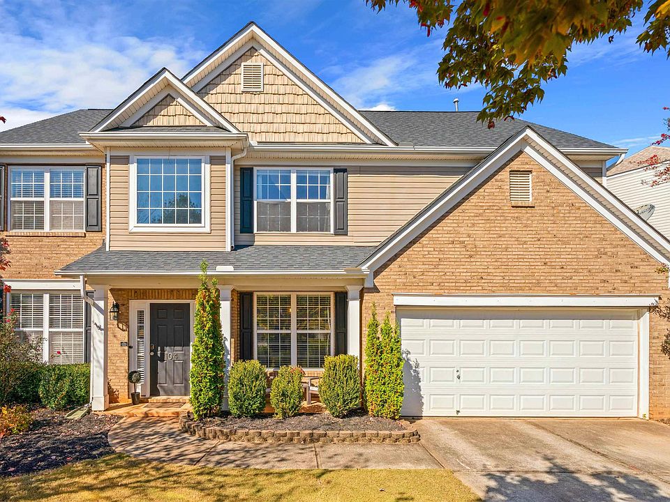 1st image of 104 Oak Branch Dr