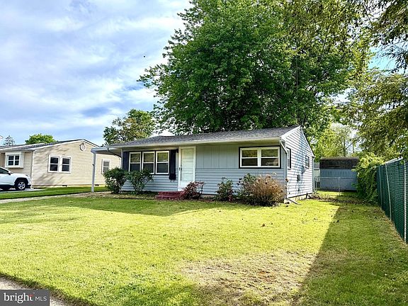 2nd image of 644 N Coles Ave