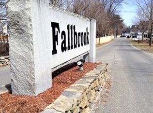 36 Meadow Pond Dr APT M, Leominster, MA 01453