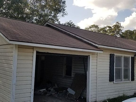 4th image of 711 Miller St