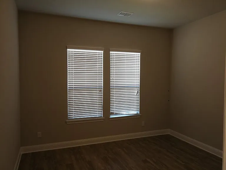 1513 Gallant Fox Dr — Photo 26