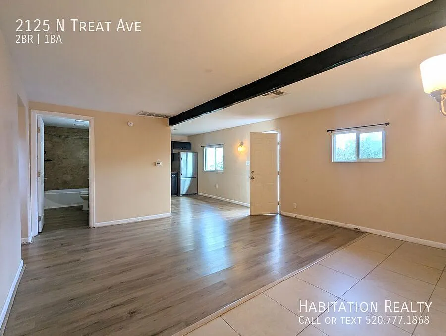 Stunning, renovated 2 Bedroom 1 Bath in Blenman-Elm Neighborhood! — Photo 4